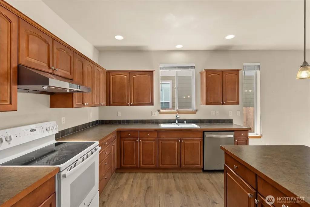 417 Nine Bark Street NW Olympia WA 98502