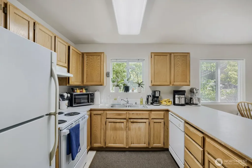 6101 Mcdougal Avenue Everett WA 98203