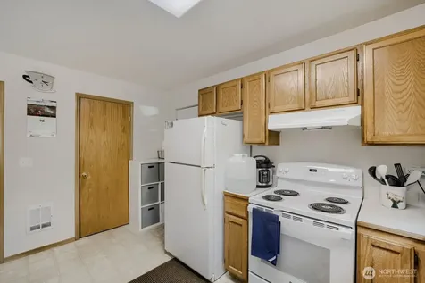 6101 Mcdougal Avenue Everett WA 98203