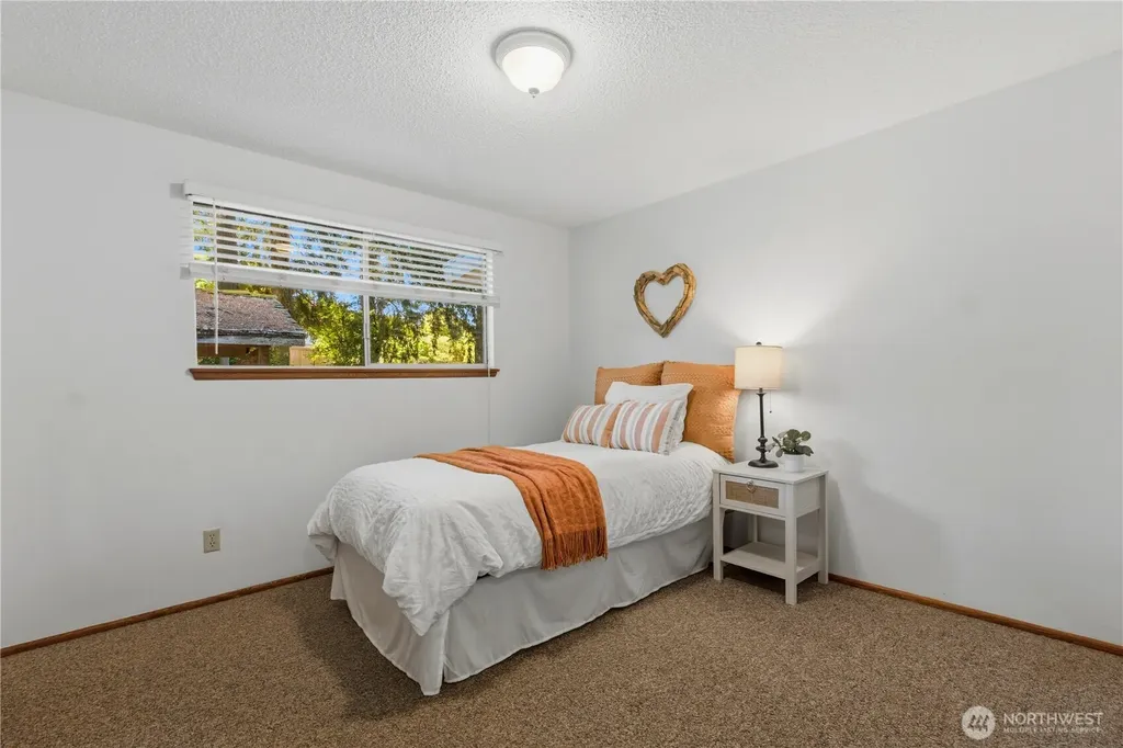 918 Manor Drive Fircrest WA 98466