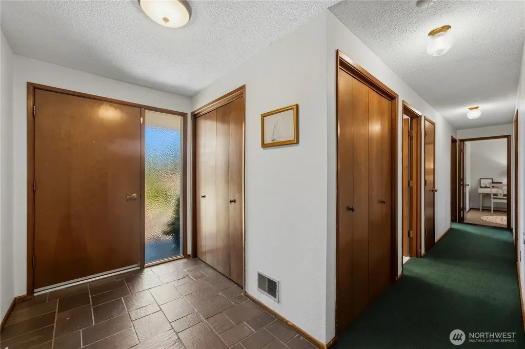 918 Manor Drive Fircrest WA 98466