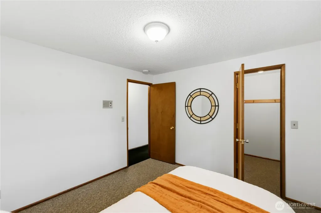 918 Manor Drive Fircrest WA 98466