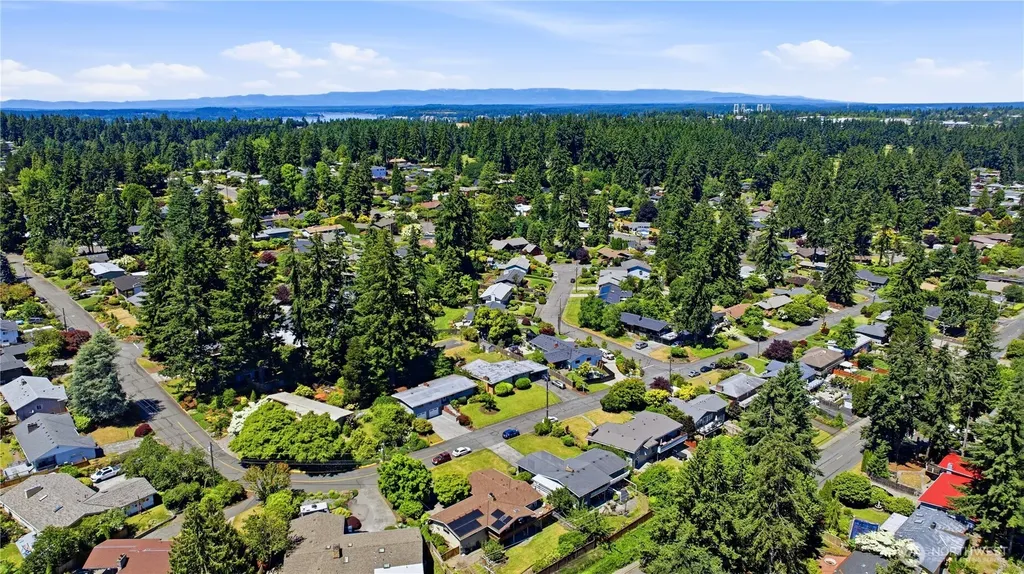 918 Manor Drive Fircrest WA 98466