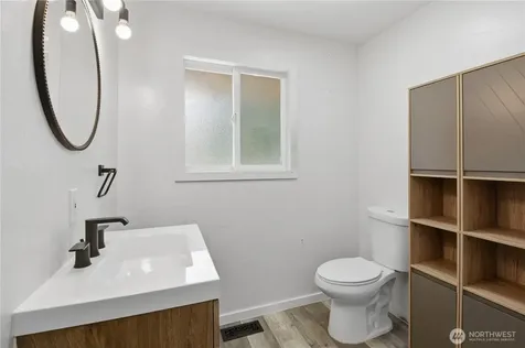 817 NE 10th Street North Bend WA 98045