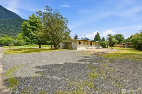 817 NE 10th Street North Bend WA 98045
