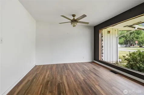 817 NE 10th Street North Bend WA 98045