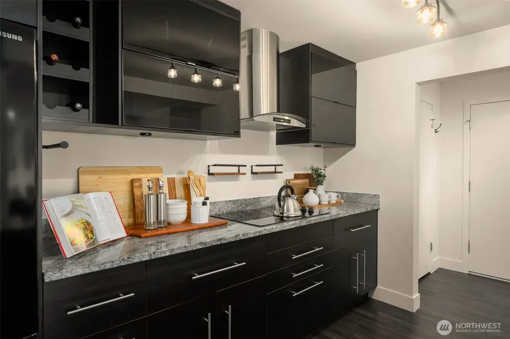 1770 NW 58th Street Seattle WA 98107