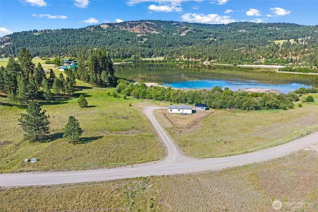 8 Mallard Lane Republic WA 99166