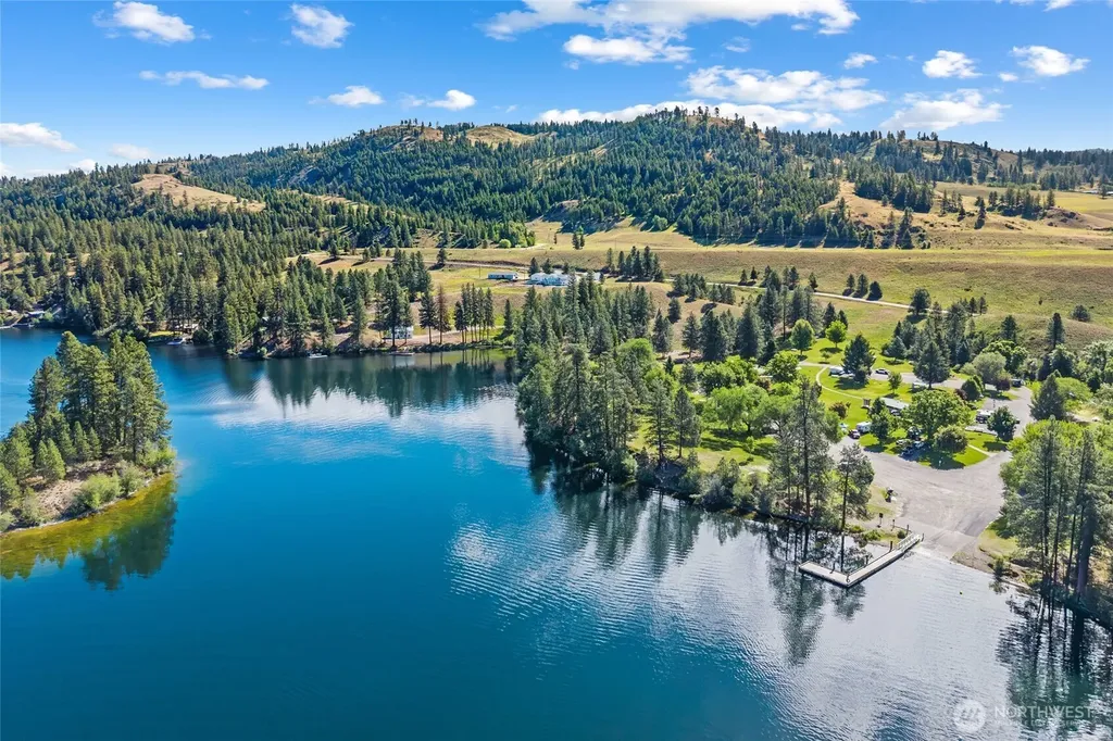 8 Mallard Lane Republic WA 99166