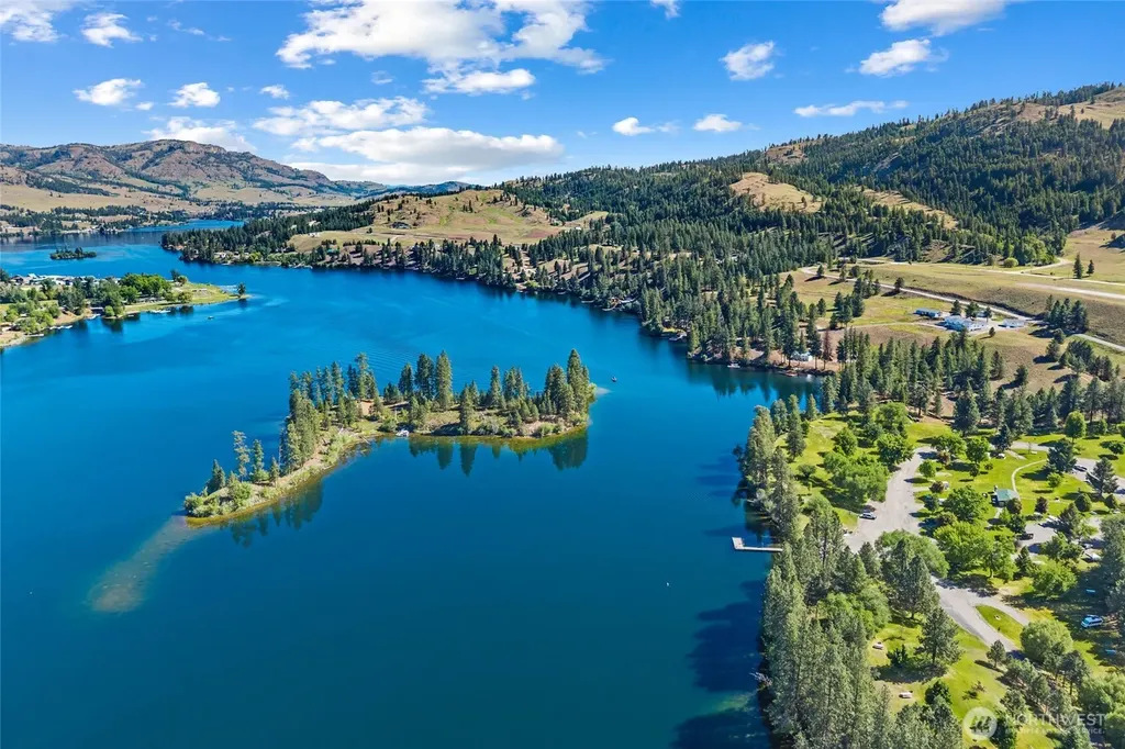 8 Mallard Lane Republic WA 99166