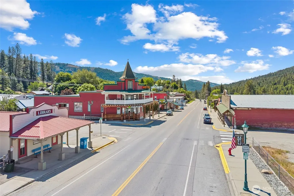8 Mallard Lane Republic WA 99166