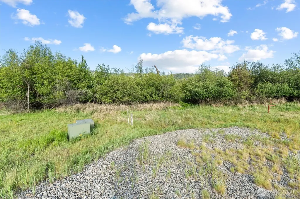 8 Mallard Lane Republic WA 99166