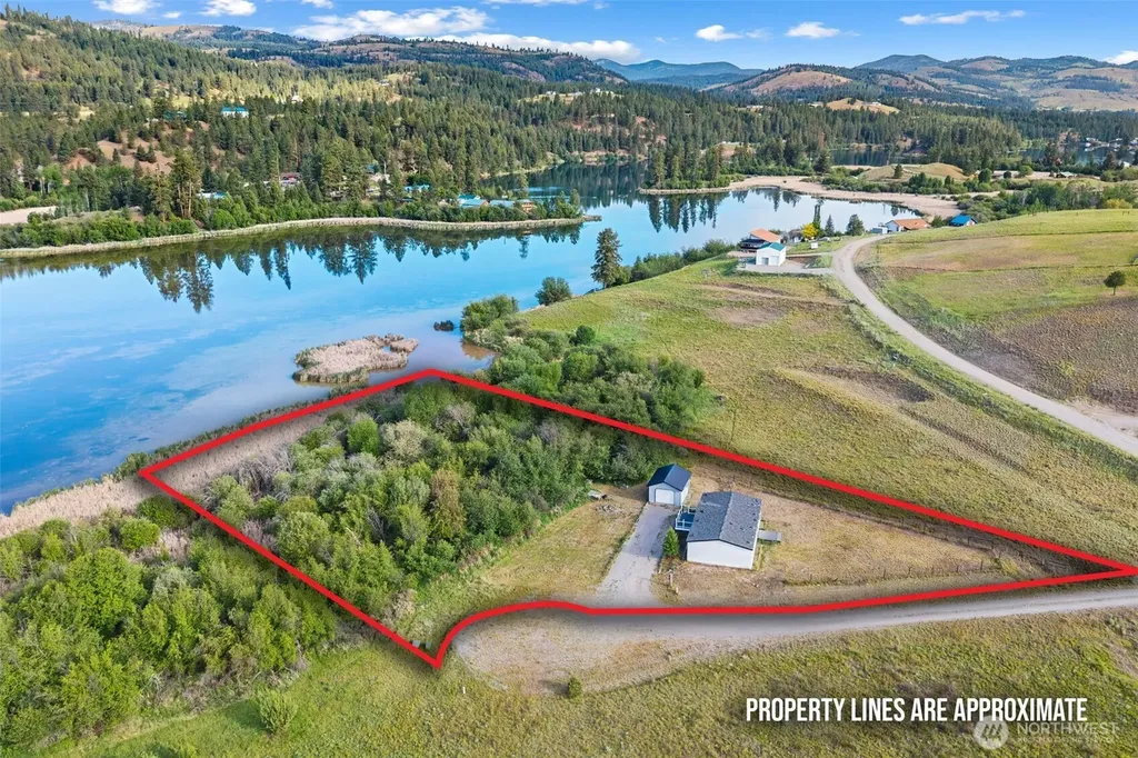 8 Mallard Lane Republic WA 99166