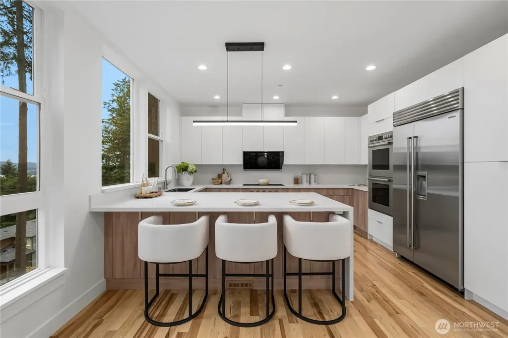 21037 NE 15th Street Sammamish WA 98074