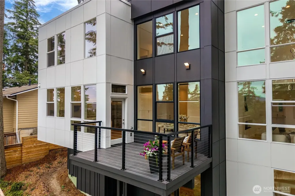21037 NE 15th Street Sammamish WA 98074