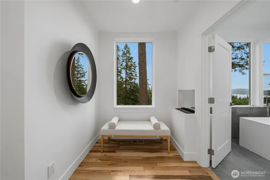 21037 NE 15th Street Sammamish WA 98074