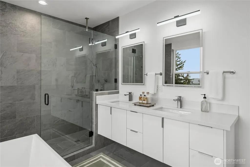 21037 NE 15th Street Sammamish WA 98074