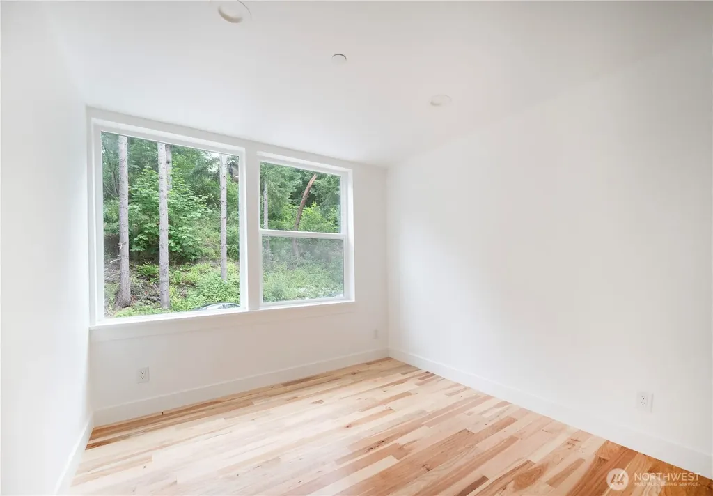 21037 NE 15th Street Sammamish WA 98074