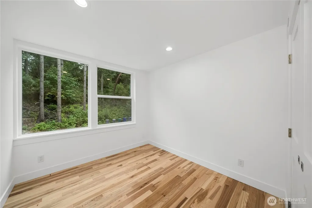 21037 NE 15th Street Sammamish WA 98074