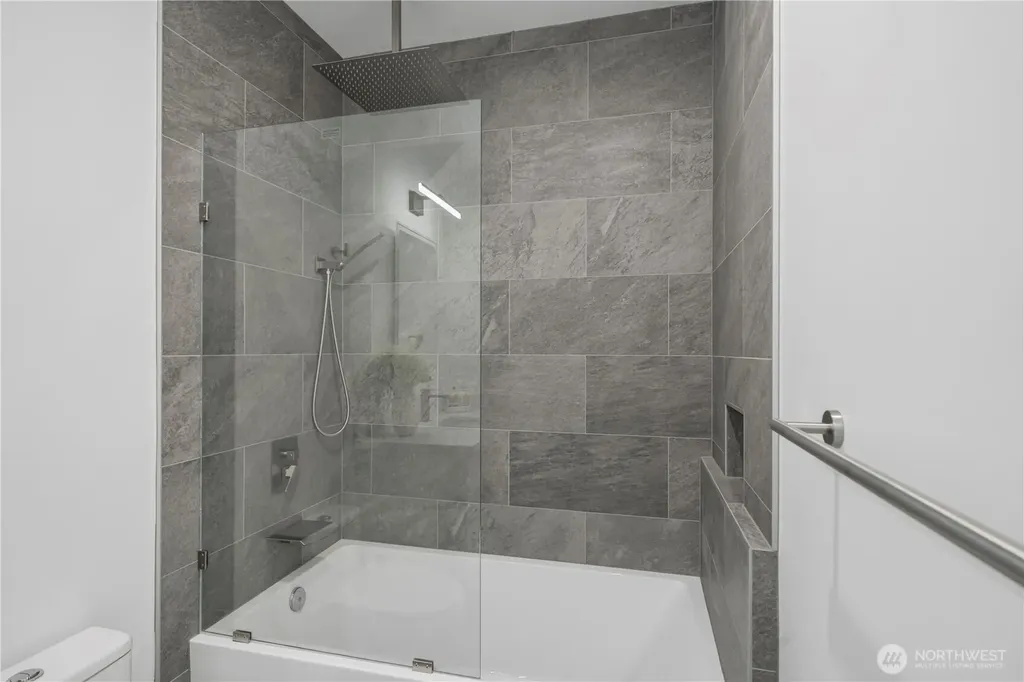 21037 NE 15th Street Sammamish WA 98074