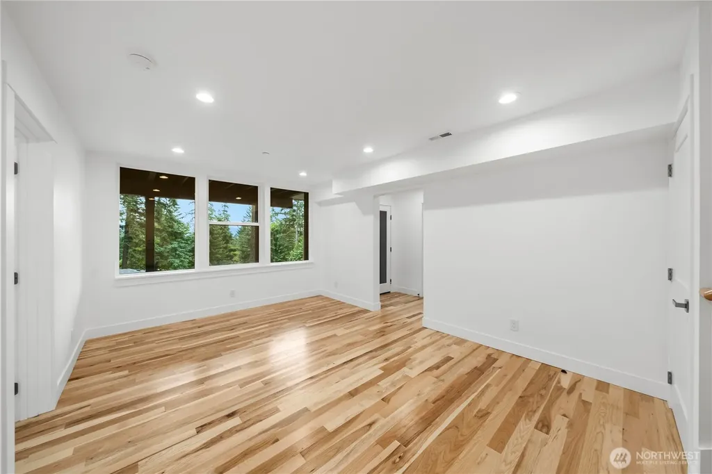 21037 NE 15th Street Sammamish WA 98074
