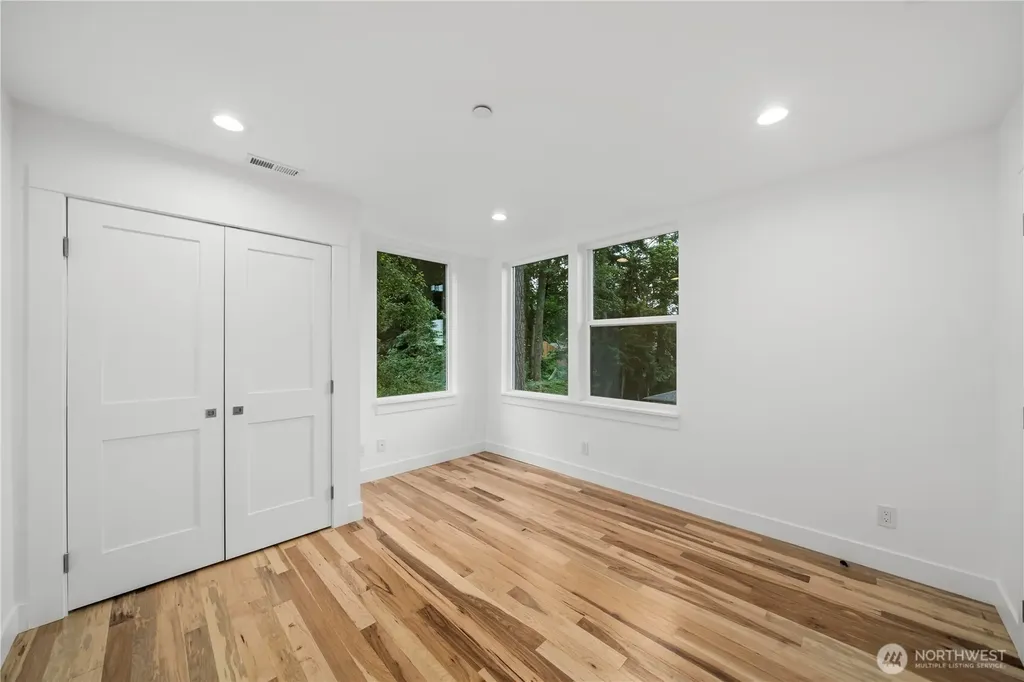 21037 NE 15th Street Sammamish WA 98074