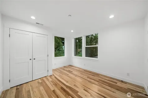 21037 NE 15th Street Sammamish WA 98074