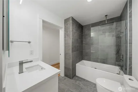 21037 NE 15th Street Sammamish WA 98074