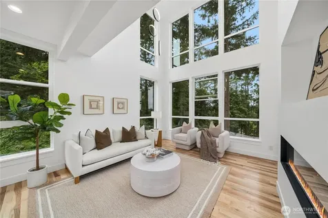 21037 NE 15th Street Sammamish WA 98074