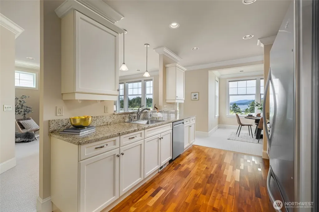 4903 Portalis Way Anacortes WA 98221