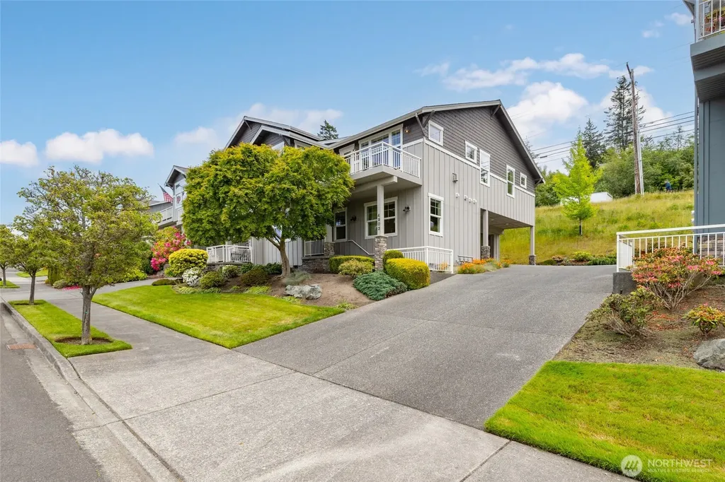 4903 Portalis Way Anacortes WA 98221