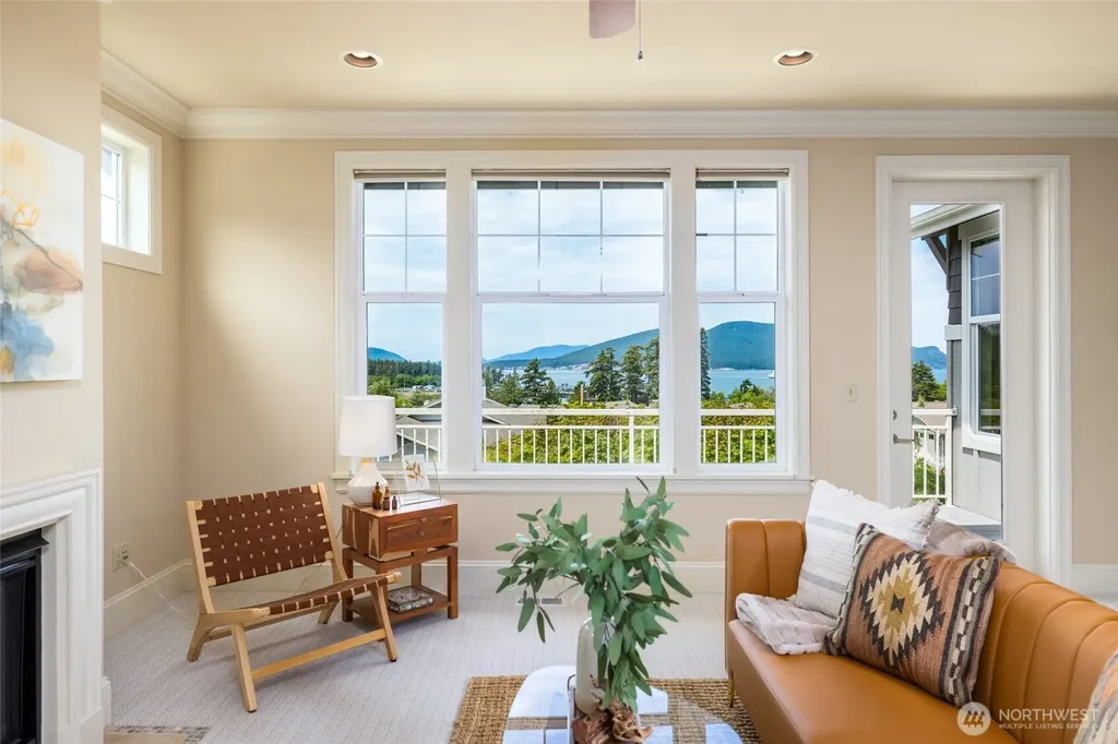 4903 Portalis Way Anacortes WA 98221