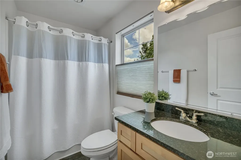 22224 Lydia Way NE Poulsbo WA 98370