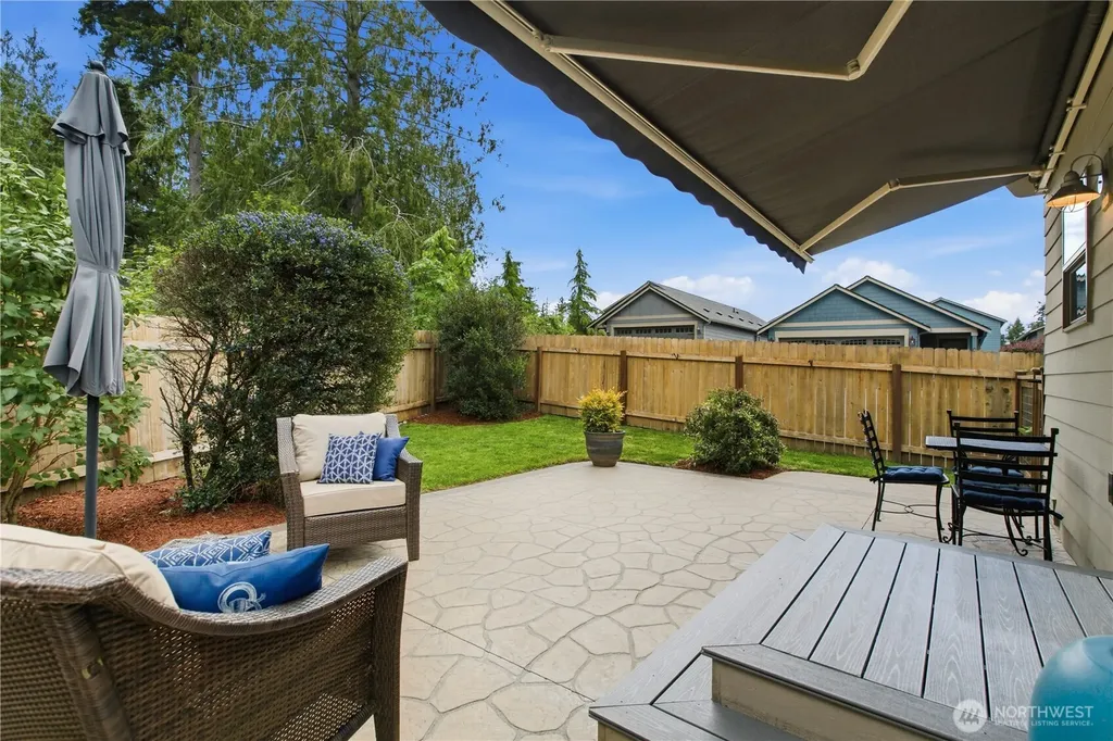 22224 Lydia Way NE Poulsbo WA 98370