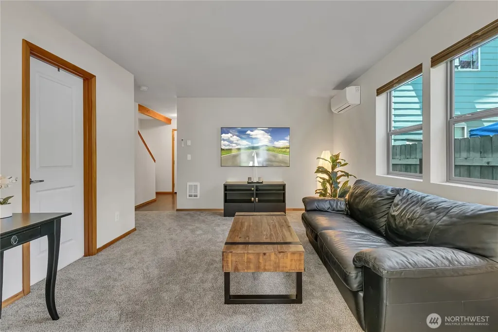 22224 Lydia Way NE Poulsbo WA 98370