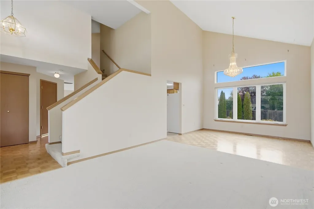 12402 107th Place NE Kirkland WA 98034