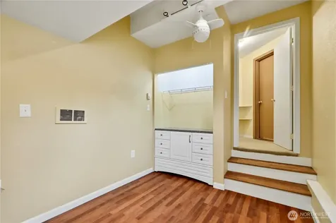 12402 107th Place NE Kirkland WA 98034