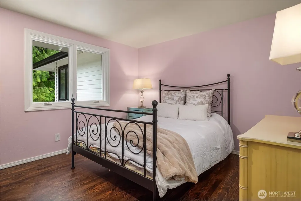 17206 SE 46th Street Bellevue WA 98006