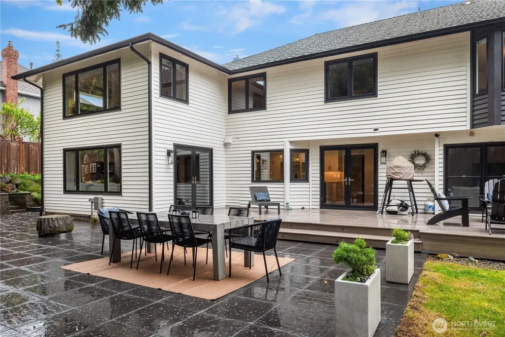 17206 SE 46th Street Bellevue WA 98006