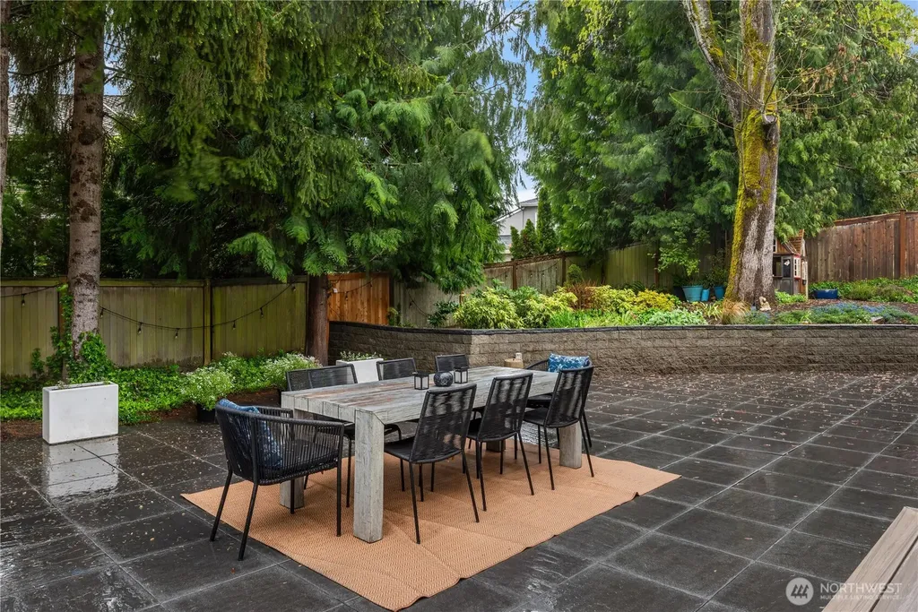 17206 SE 46th Street Bellevue WA 98006