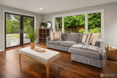 17206 SE 46th Street Bellevue WA 98006