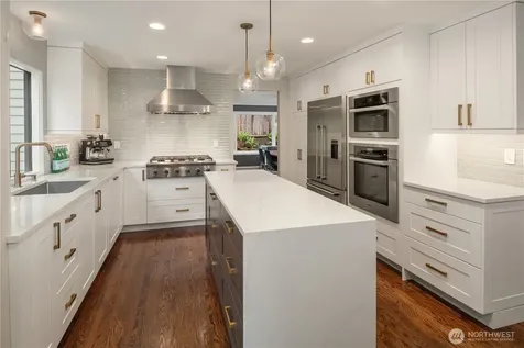 17206 SE 46th Street Bellevue WA 98006