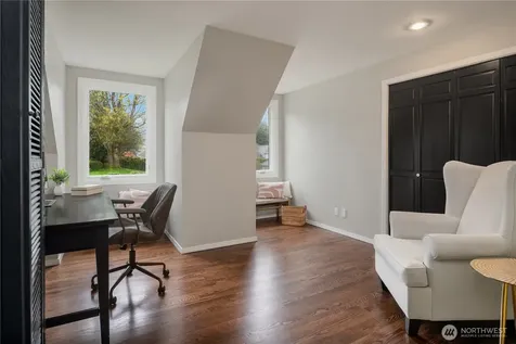 17206 SE 46th Street Bellevue WA 98006