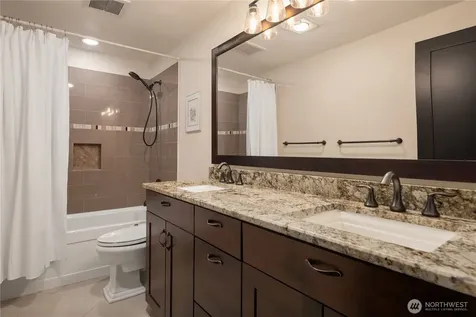 17206 SE 46th Street Bellevue WA 98006