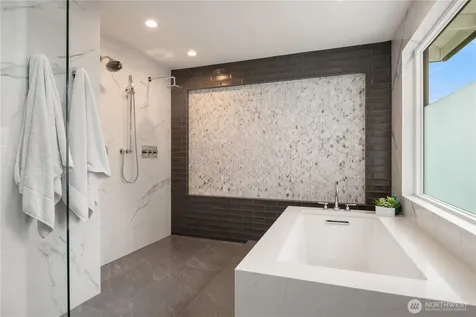 17206 SE 46th Street Bellevue WA 98006