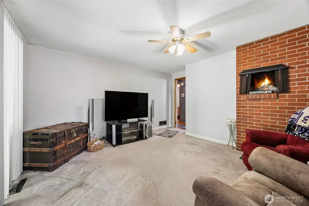 3311 Crystal Springs Road W University Place WA 98466