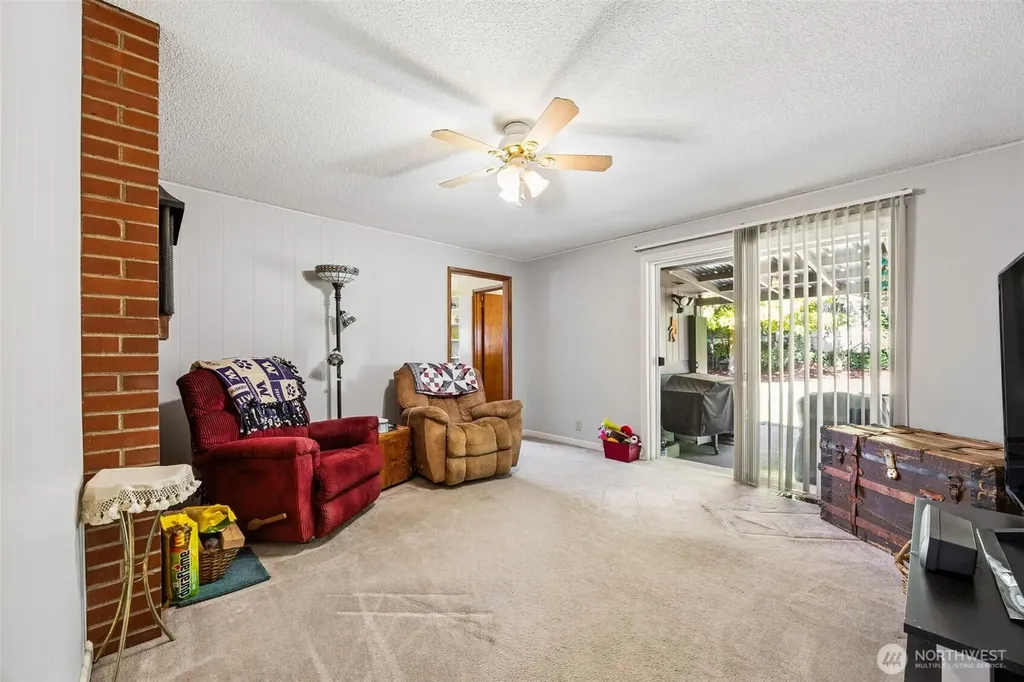 3311 Crystal Springs Road W University Place WA 98466