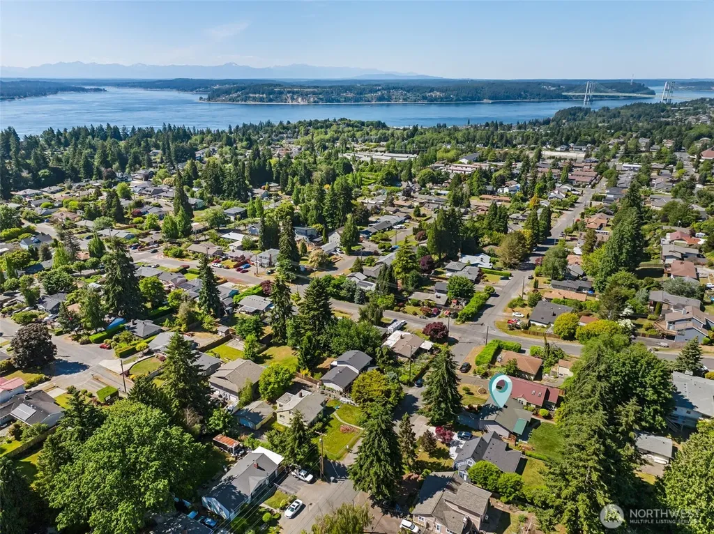 3311 Crystal Springs Road W University Place WA 98466