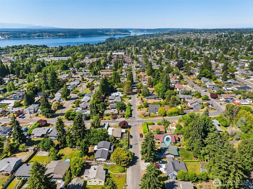 3311 Crystal Springs Road W University Place WA 98466