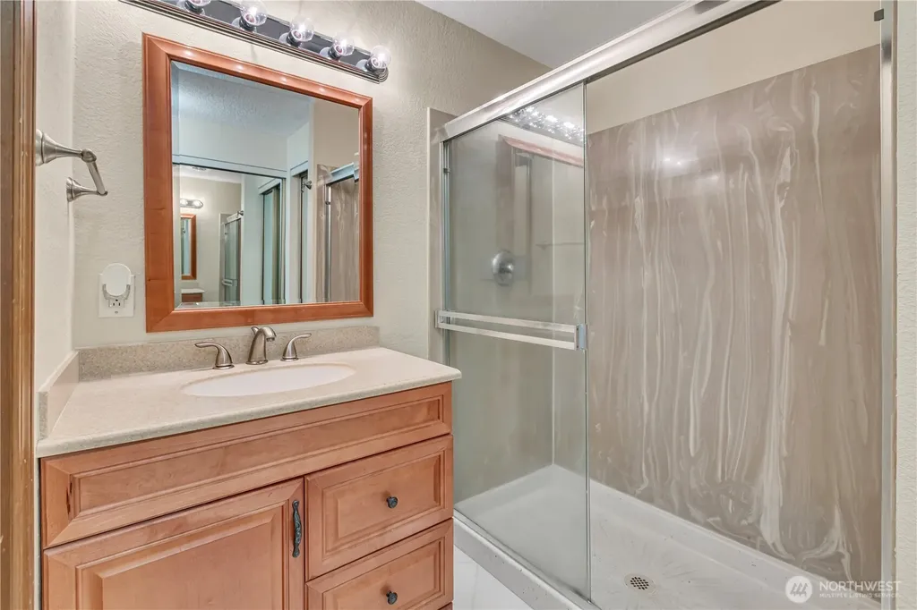 1018 S 312th Street Federal Way WA 98003